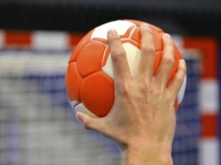 Матчі вищої ліги з гандболу: «Педуніверситет-Енерго» - лідер в західній підгрупі